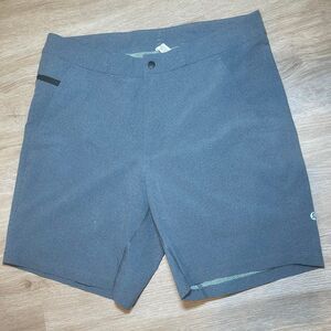 Lululemon Commission Shorts 32 – Warpstreme Fabric (Gray)